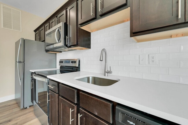 BVW 2 bed - Beverly Lofts