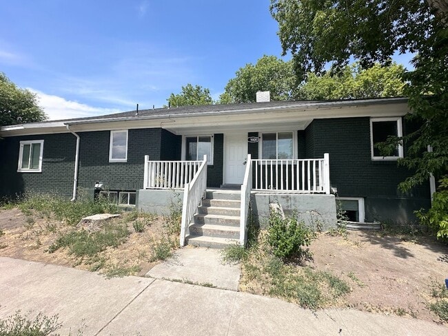 Building Photo - 435 S 900 W