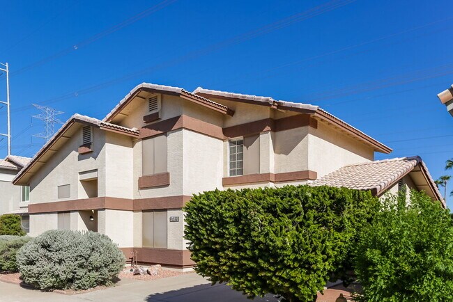 Foto del edificio - 1220 E Hearne Way