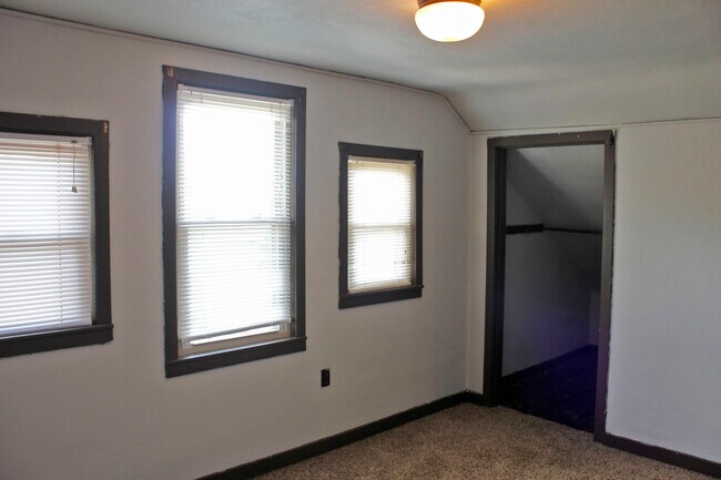 Sala de estar - 628 7th Ave
