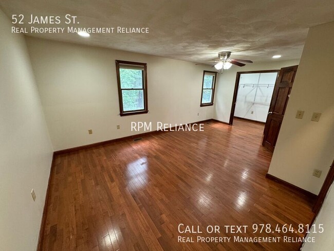 Building Photo - Charming 3BR/2BA Single-Family Home with F...