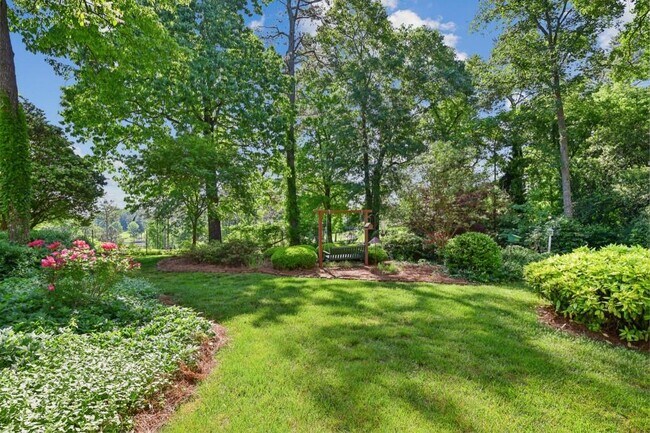 Building Photo - 4315 Bonaparte Dr