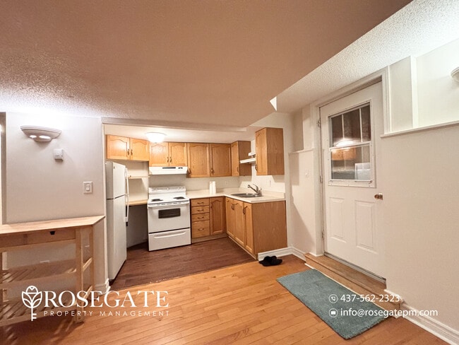 Building Photo - Spacious 2-Bedroom Corner Basement Apartment with Fireplace & 2 Parking Spaces – Barrie