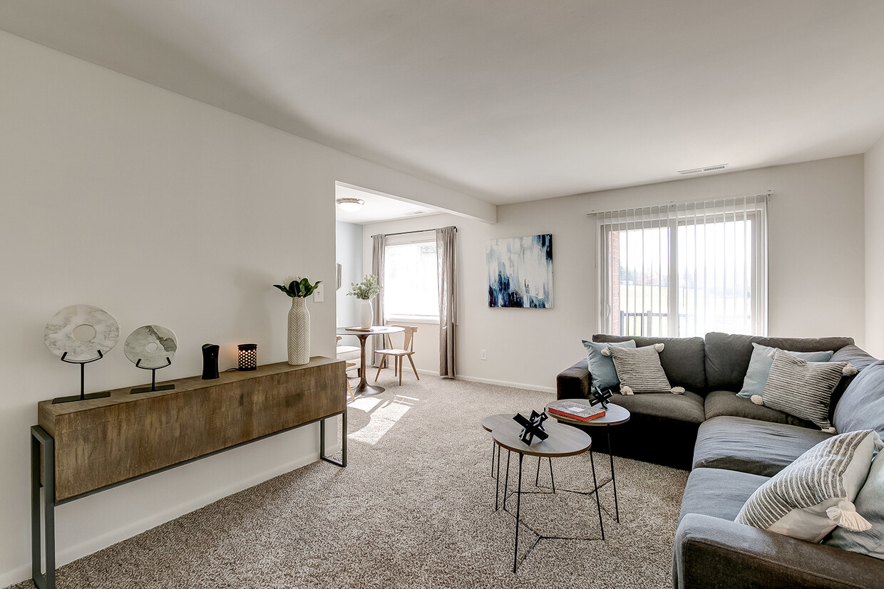 Foto principal - Doncaster Village Apartments