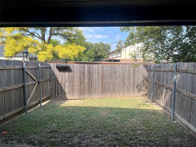 Foto del edificio - 803 Bluebonnet Dr