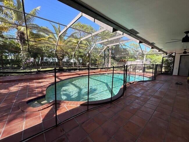 Foto del edificio - 7625 SW 180th Terrace
