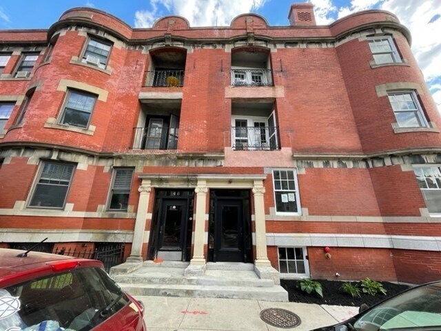 Foto principal - 50 Englewood Ave