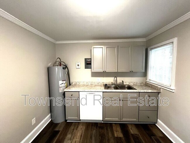 Foto del edificio - 217 N Virginia Ave