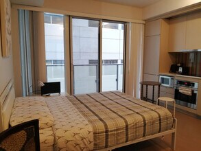 Building Photo - 101 Peter St