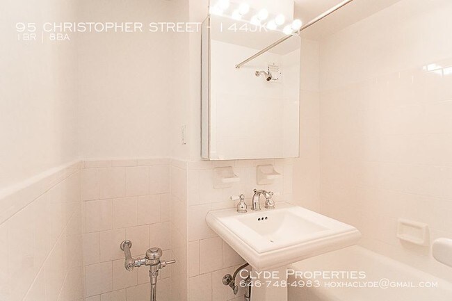 Building Photo - DOORMAN/ WEST VILLAGE/ LARGE 1 BDRM