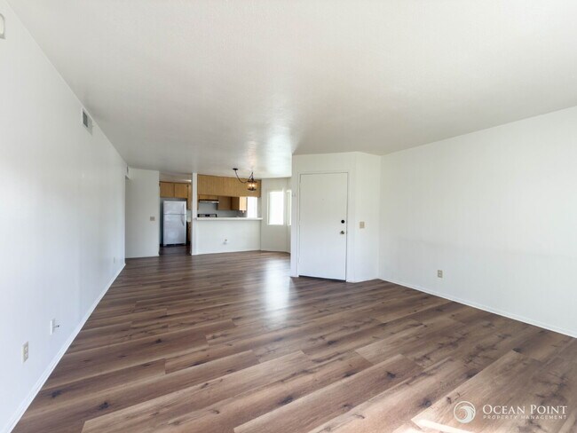 Foto del edificio - Spacious 2 Bedroom Condo in Camarillo!