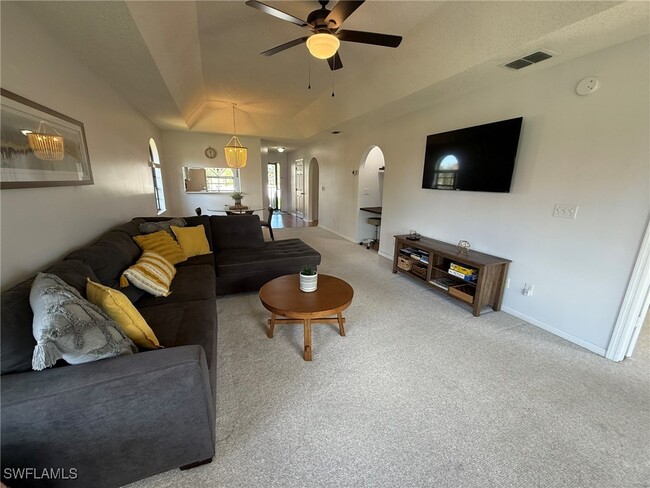 Foto del edificio - 212 Deerwood Cir