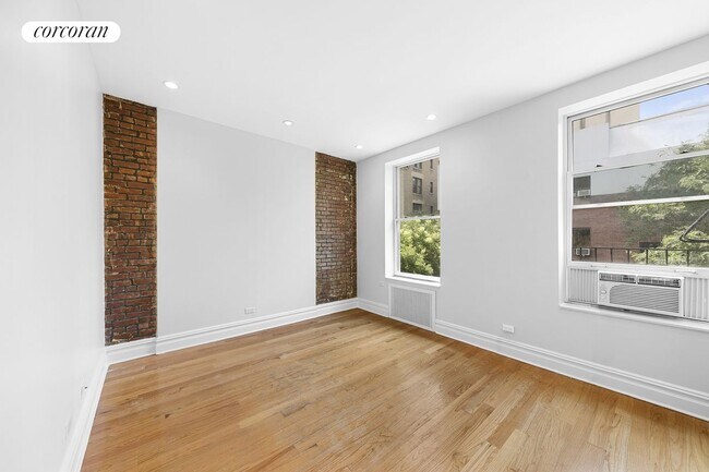 Building Photo - 11 1/2 W 84th St