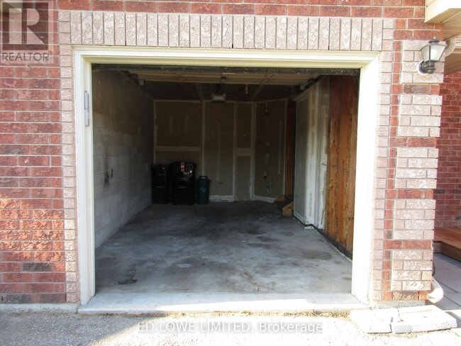 Building Photo - 191 Dunsmore Ln