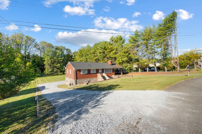 Building Photo - 2915 Confederate Ave