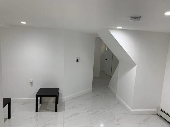 Building Photo - 115 AVE 134 St