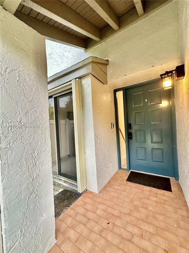 Foto del edificio - 4820 NW 22nd St