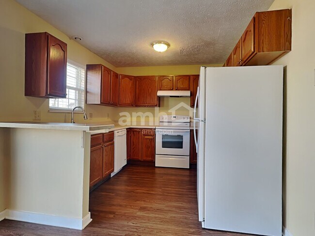 Foto del edificio - 6344 Sterling Woods Dr