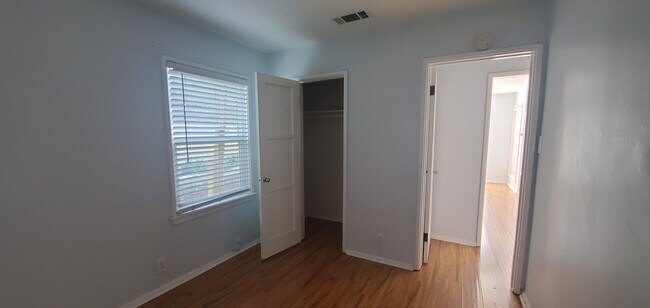 Foto del edificio - 339 Hawthorne St