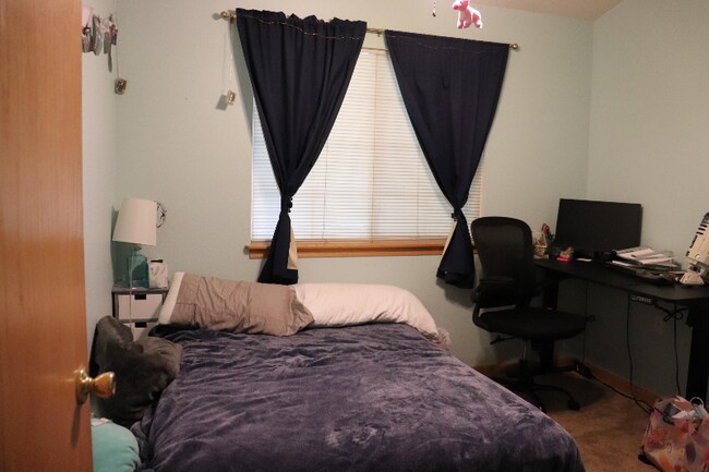 Foto del edificio - 1221 University Ave