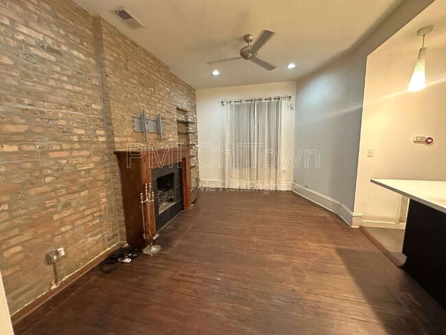 Foto del edificio - 1114 E 62nd St