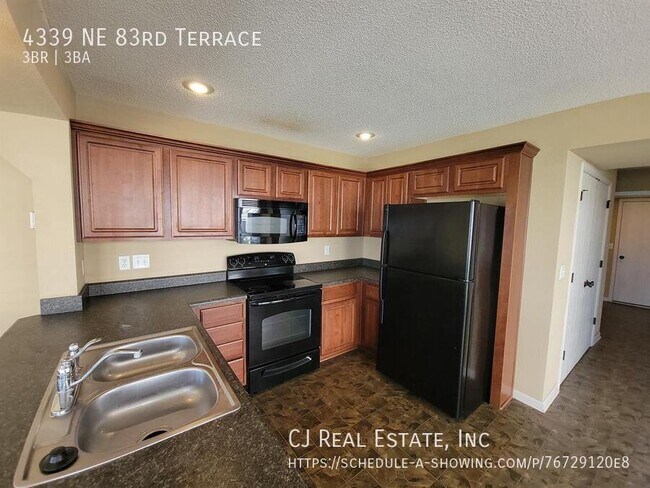 Building Photo - 4339 NE 83rd Terrace