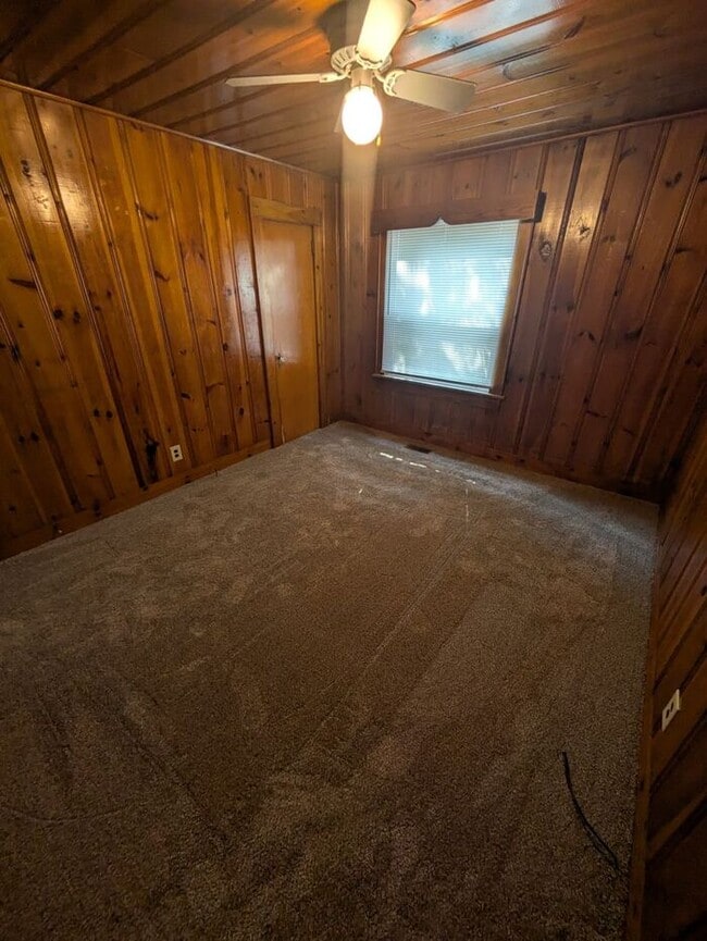 Building Photo - 3BD/2BA Home in Hickory