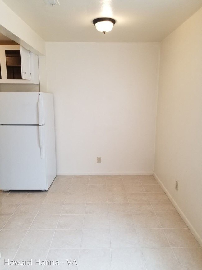 Foto del edificio - 9549 5th Bay St