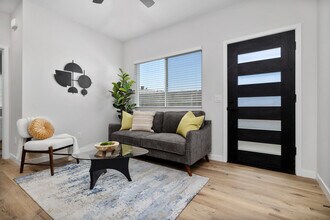 Building Photo - 3315 Clairemont Mesa Blvd