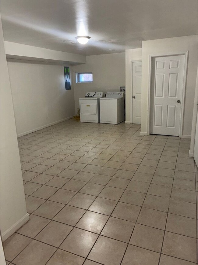 Foto del edificio - 3703 Edmondson Ave