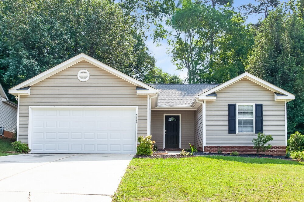 Foto principal - 6752 Sullins Rd