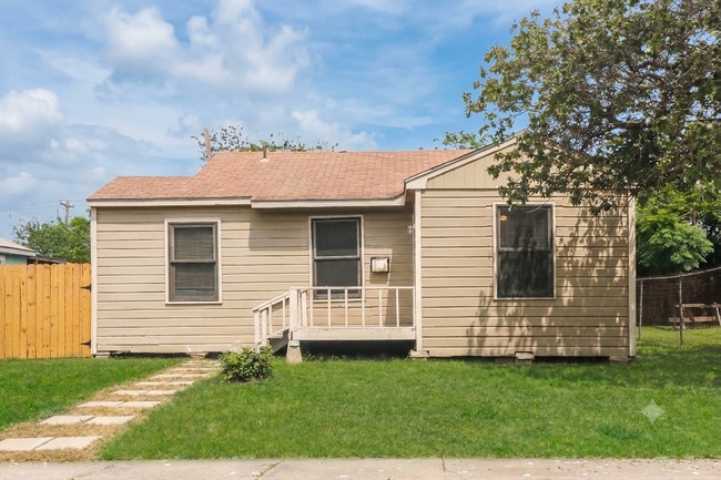Building Photo - 1322 Verbena St