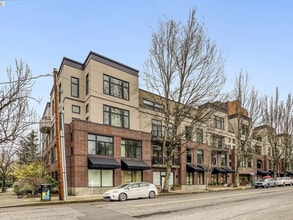 Building Photo - 618 NW 12th Ave