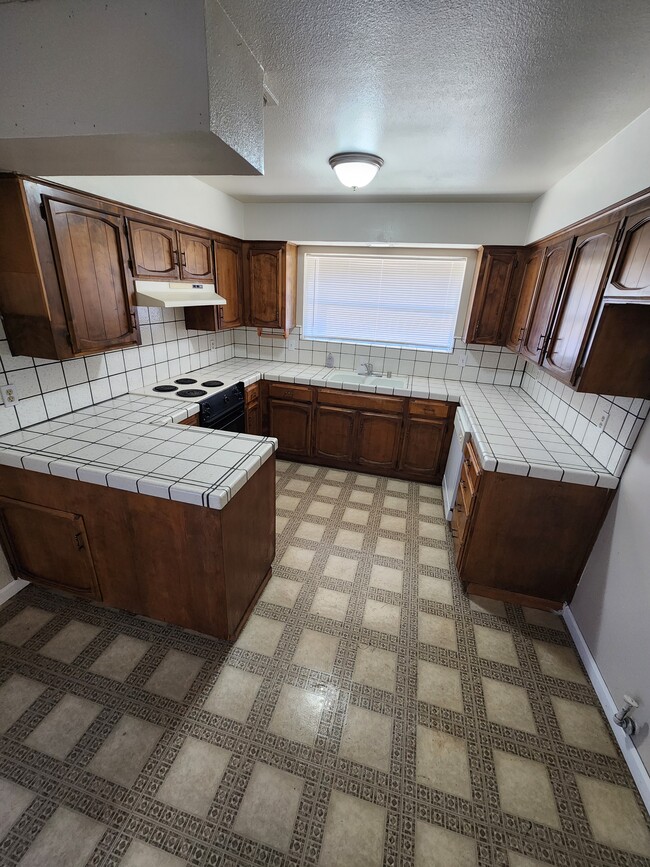 Building Photo - 3158 W Austin Way