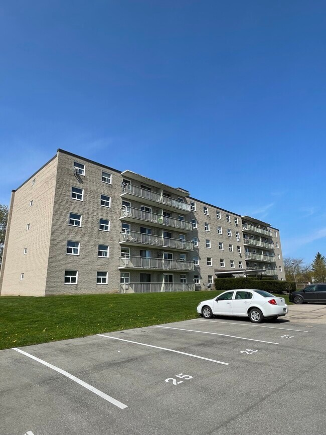 Photo du bâtiment - 46 Emma St