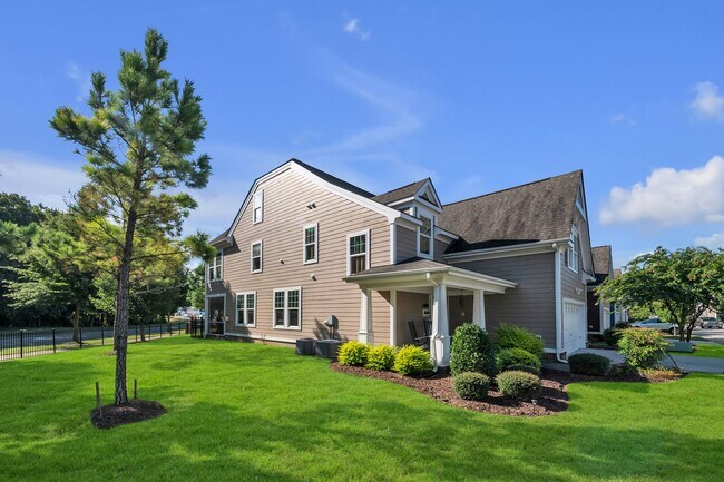 Building Photo - 301 Ford Dr