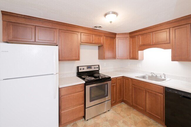 Foto del edificio - 1325 Worcester Rd