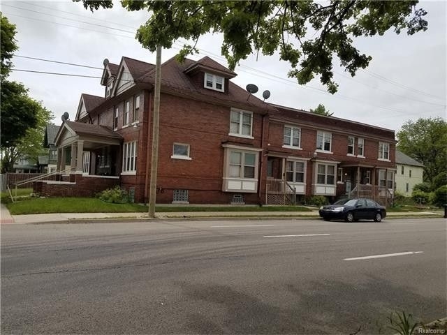 Primary Photo - Helen Street Townhomes