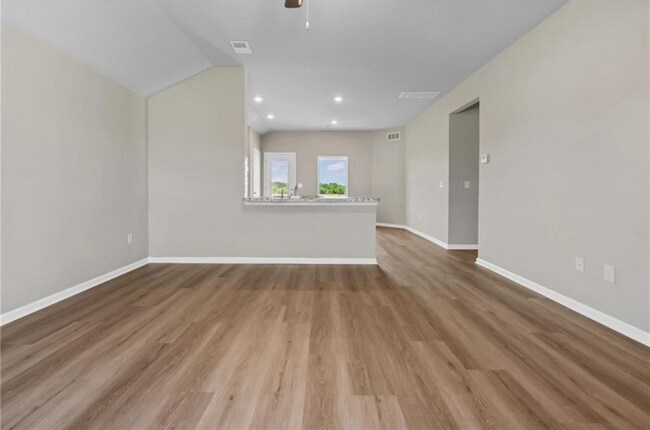 Foto del edificio - 526 W Fountain Cir