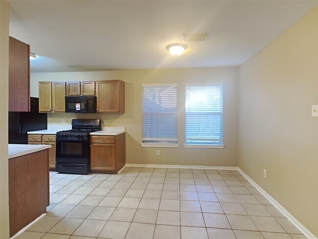 Foto del edificio - 4906 Black Rock St