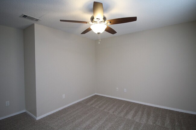 Foto del edificio - Remodeled 3BR/1BA Home – Fresh Paint, Upda...