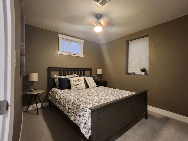 Foto del edificio - 1741 E 105th Pl