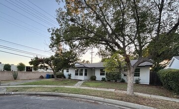 Building Photo - 9501 Laramie Ave