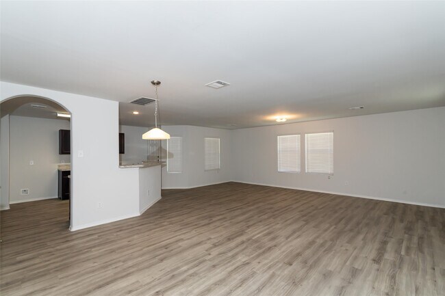 Building Photo - 5515 Gouldburn River Dr