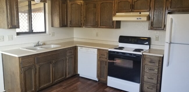 Photo - 571-578 29 3/8 Rd Apartment