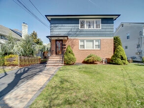 Building Photo - 29 Fitzherbert St