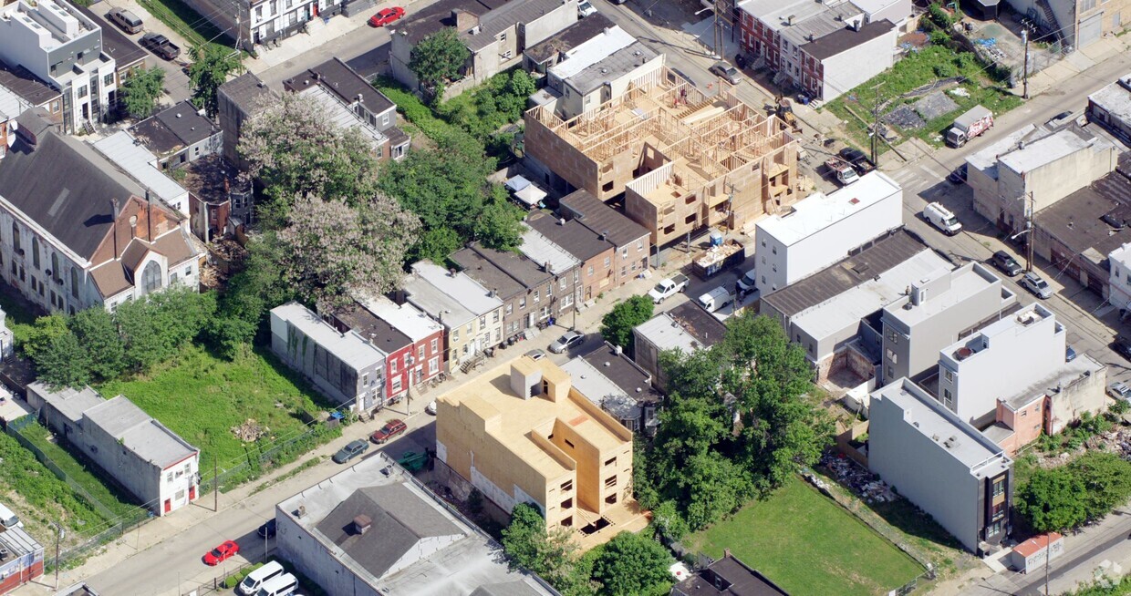 Primary Photo - Oxford Lofts