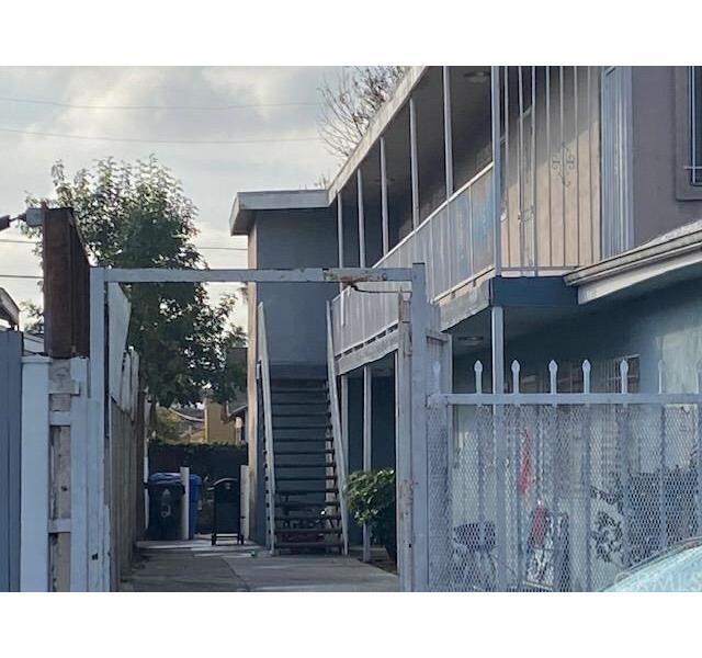 Foto del edificio - 120 W 73RD ST