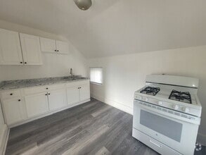 Building Photo - 419 N Memorial Dr