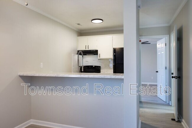 Foto del edificio - 5866 Century Oaks Dr